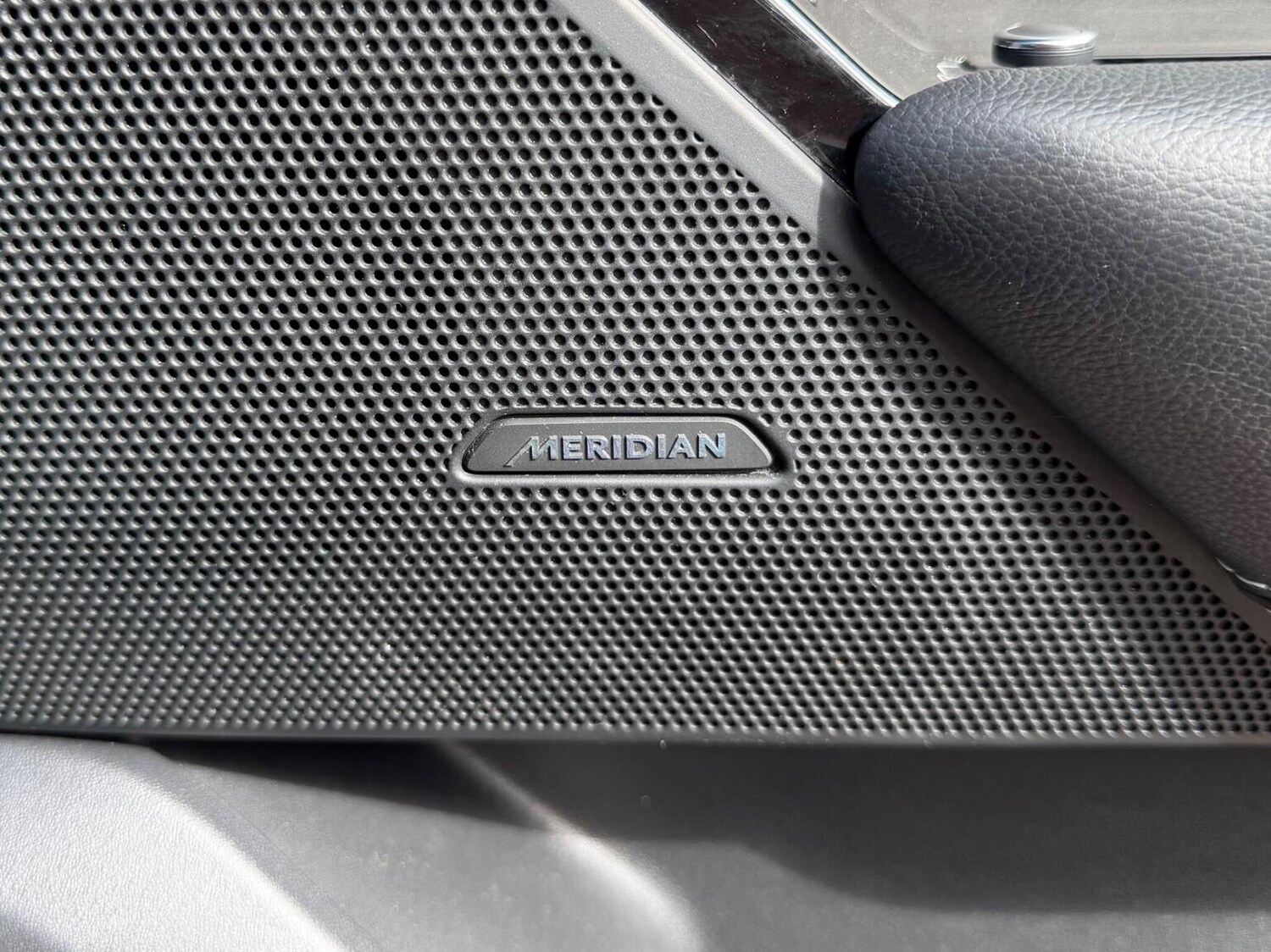 Used Land Rover Range Rover Velar 2018 for sale - 78057007: Photo 32