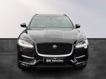 Used Jaguar F-Pace 2016 for sale - 78229176: Photo