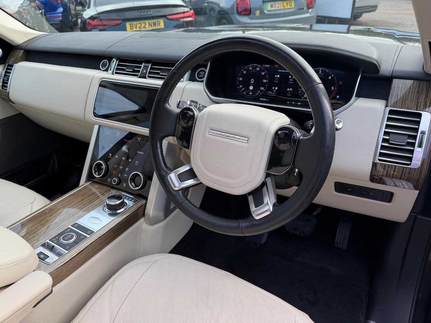 Used Land Rover Range Rover 2018 for sale - 76670856: Photo 11