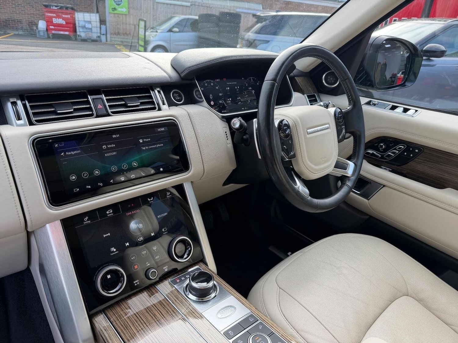 Used Land Rover Range Rover 2018 for sale - 76670856: Photo 40