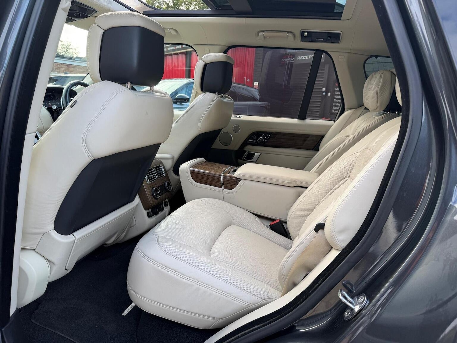 Used Land Rover Range Rover 2018 for sale - 76670856: Photo 49