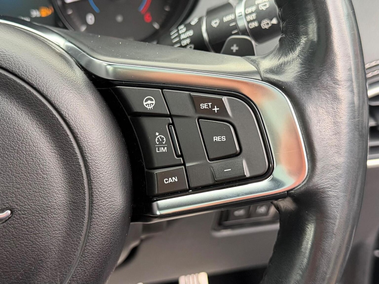 Used Jaguar F-Pace 2016 for sale - 77572896: Photo 18