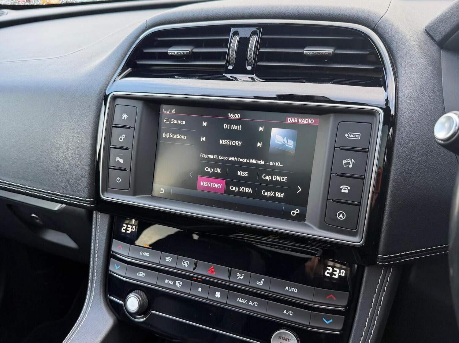 Used Jaguar F-Pace 2016 for sale - 77572896: Photo 21