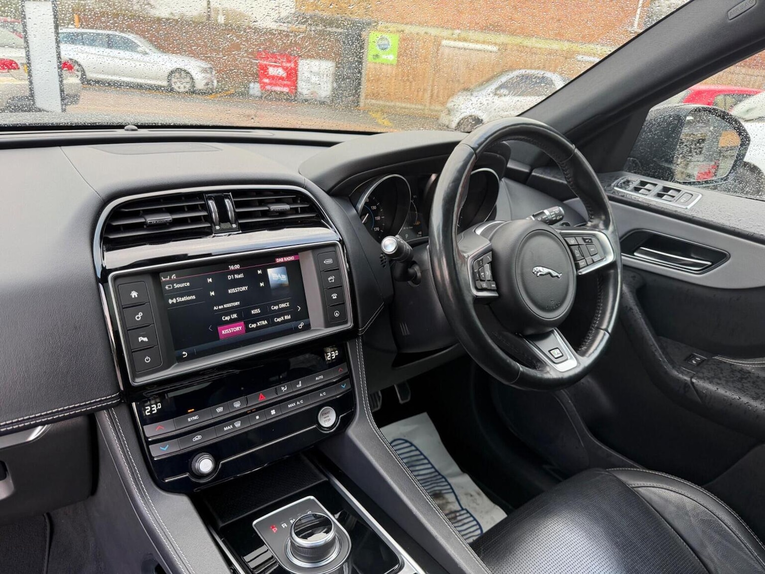 Used Jaguar F-Pace 2016 for sale - 77572896: Photo 31