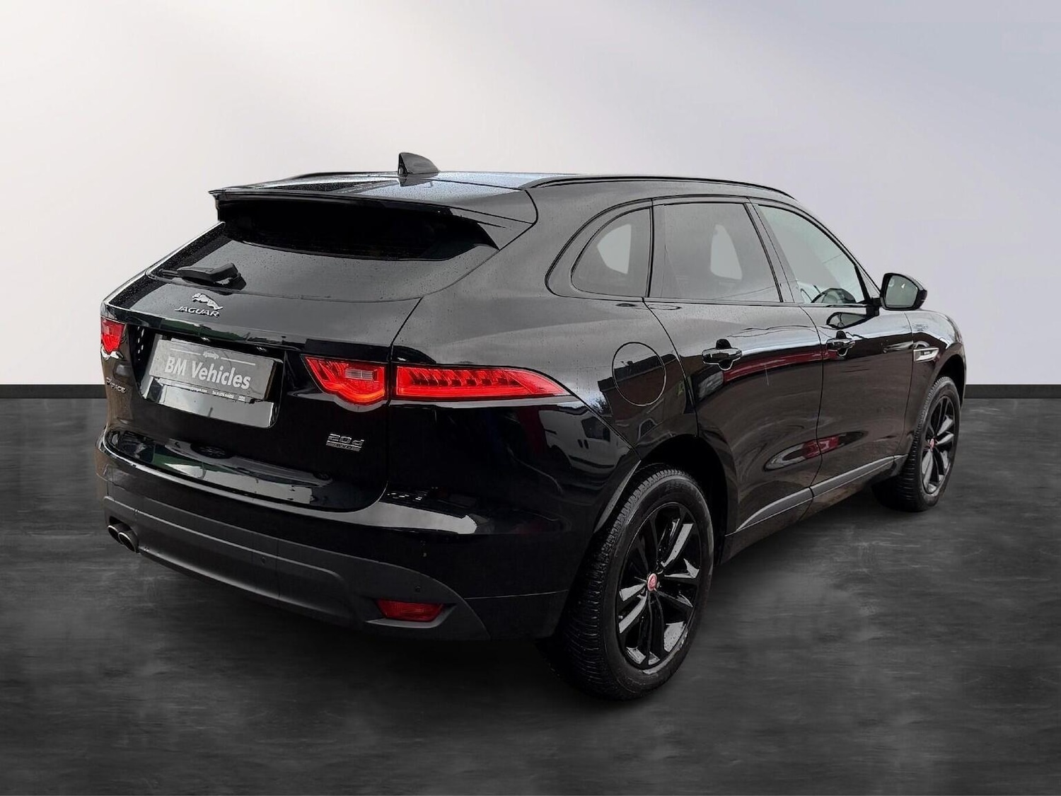 Used Jaguar F-Pace 2016 for sale - 77572896: Photo 8