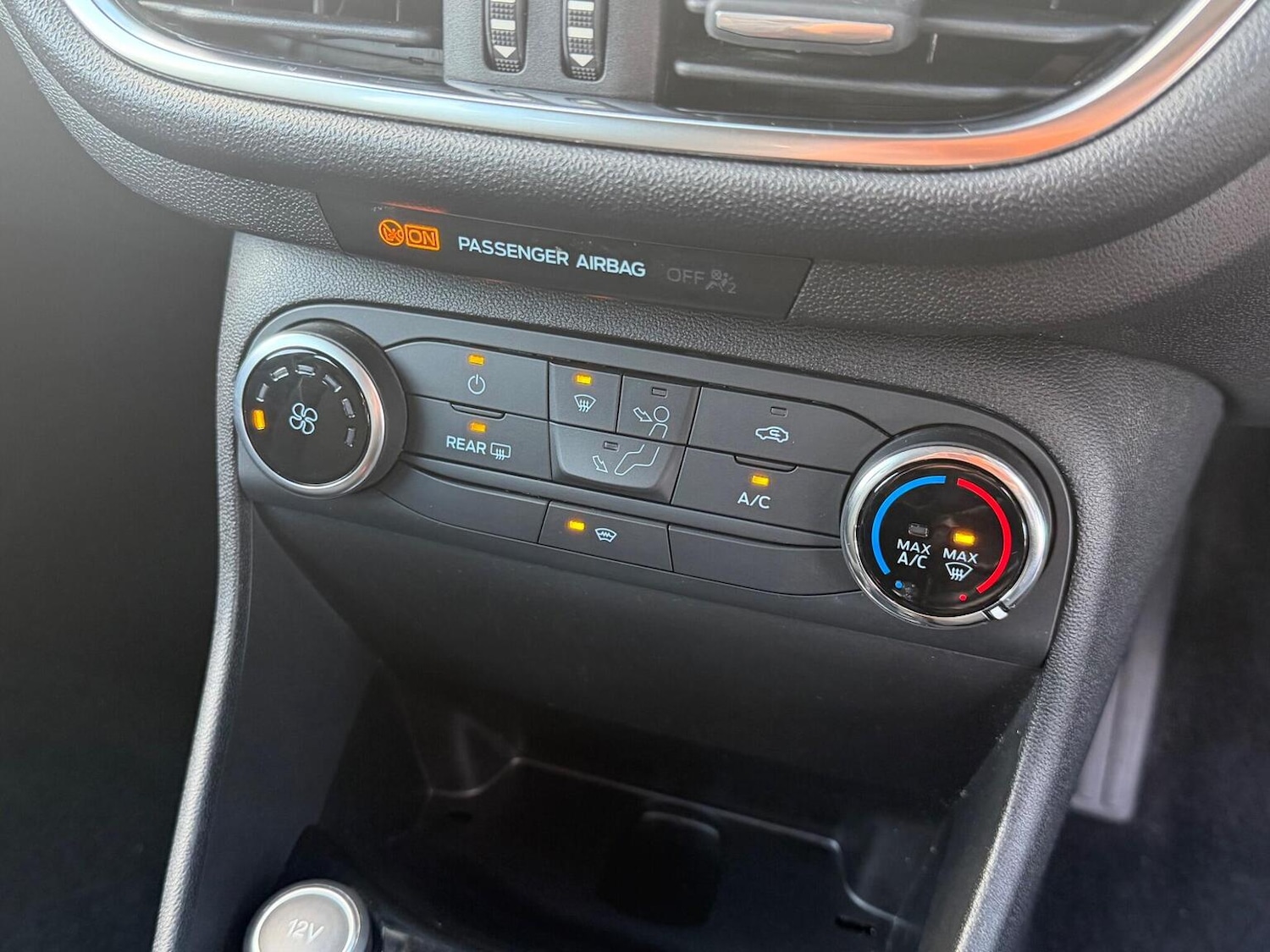 Used Ford Fiesta 2018 for sale - 77636919: Photo 24