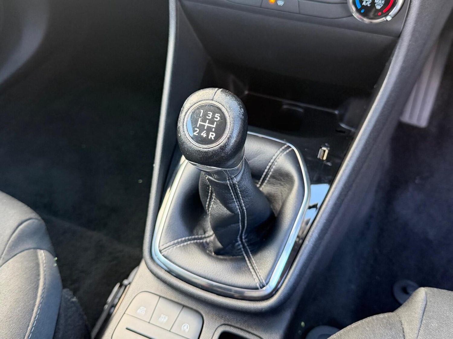 Used Ford Fiesta 2018 for sale - 77636919: Photo 26