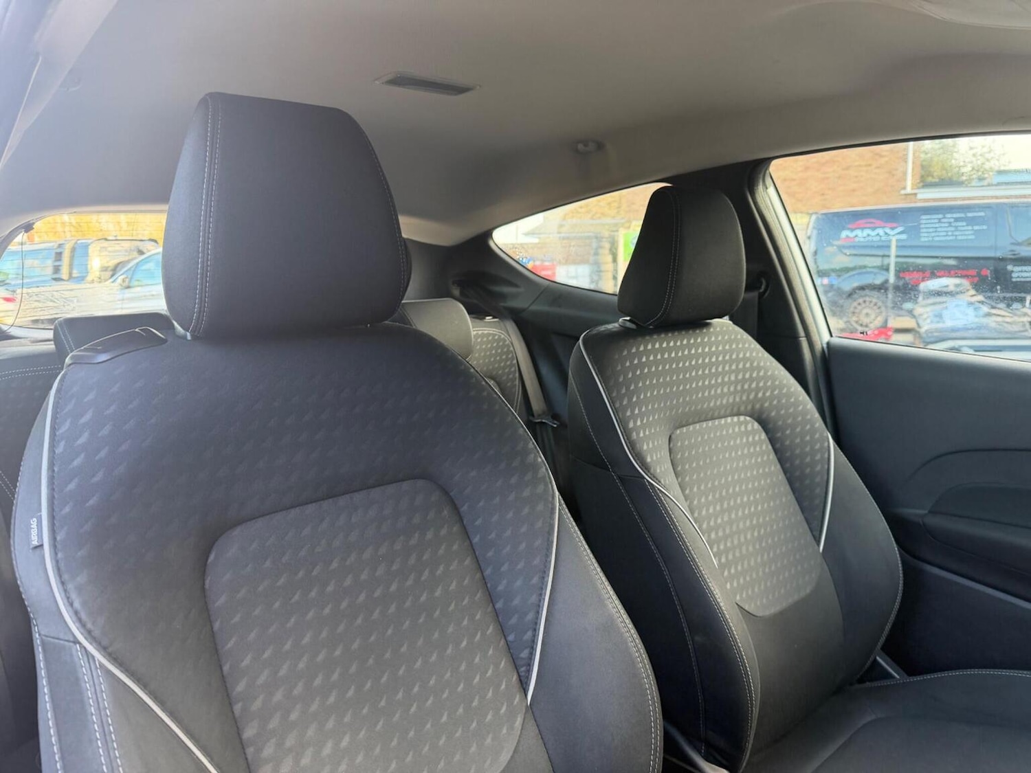 Used Ford Fiesta 2018 for sale - 77636919: Photo 32