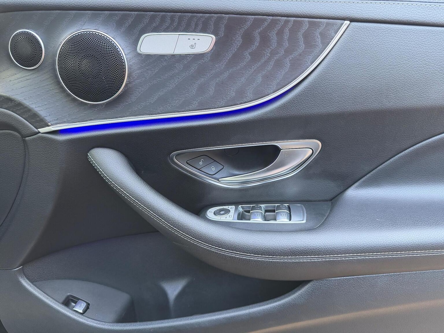 Used Mercedes-Benz E Class 2019 for sale - 76670863: Photo 31