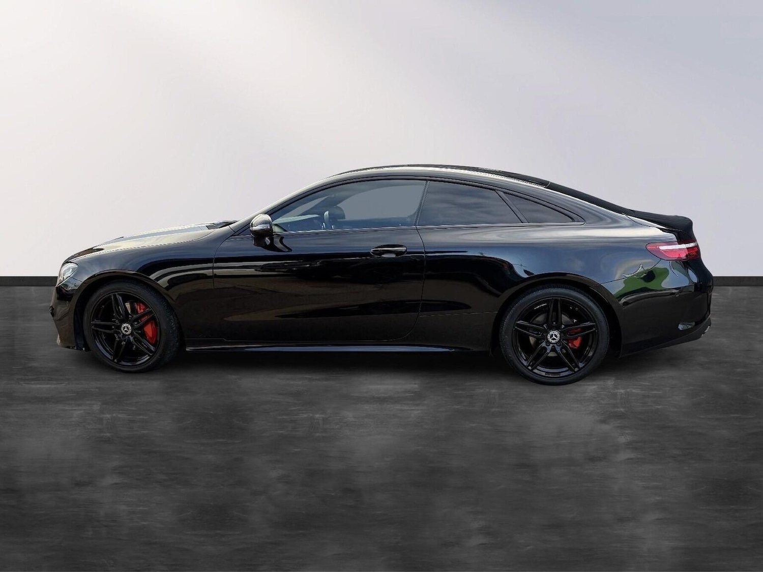 Used Mercedes-Benz E Class 2019 for sale - 76670863: Photo 4