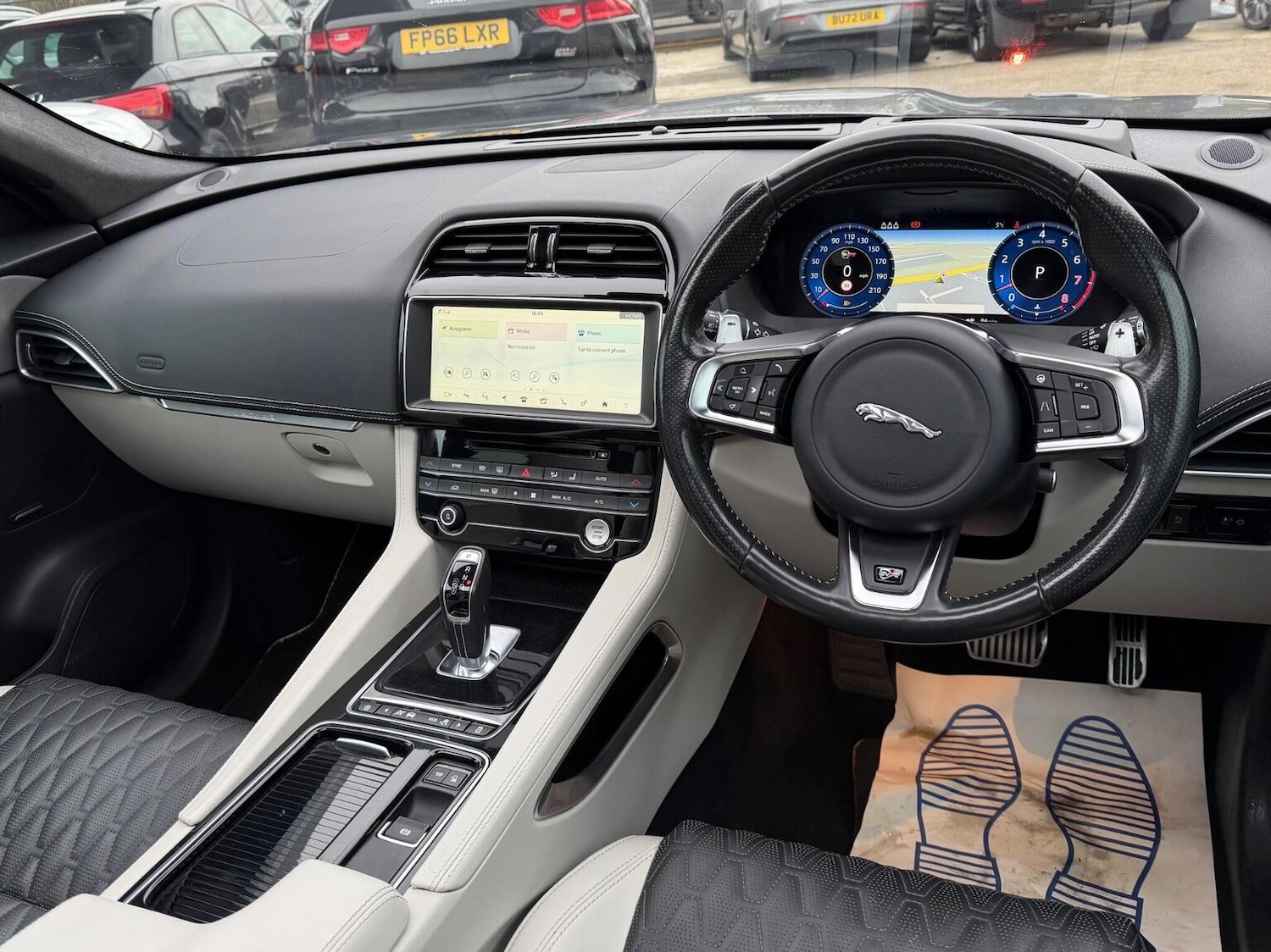 Used Jaguar F-Pace 2019 for sale - 77595471: Photo 11