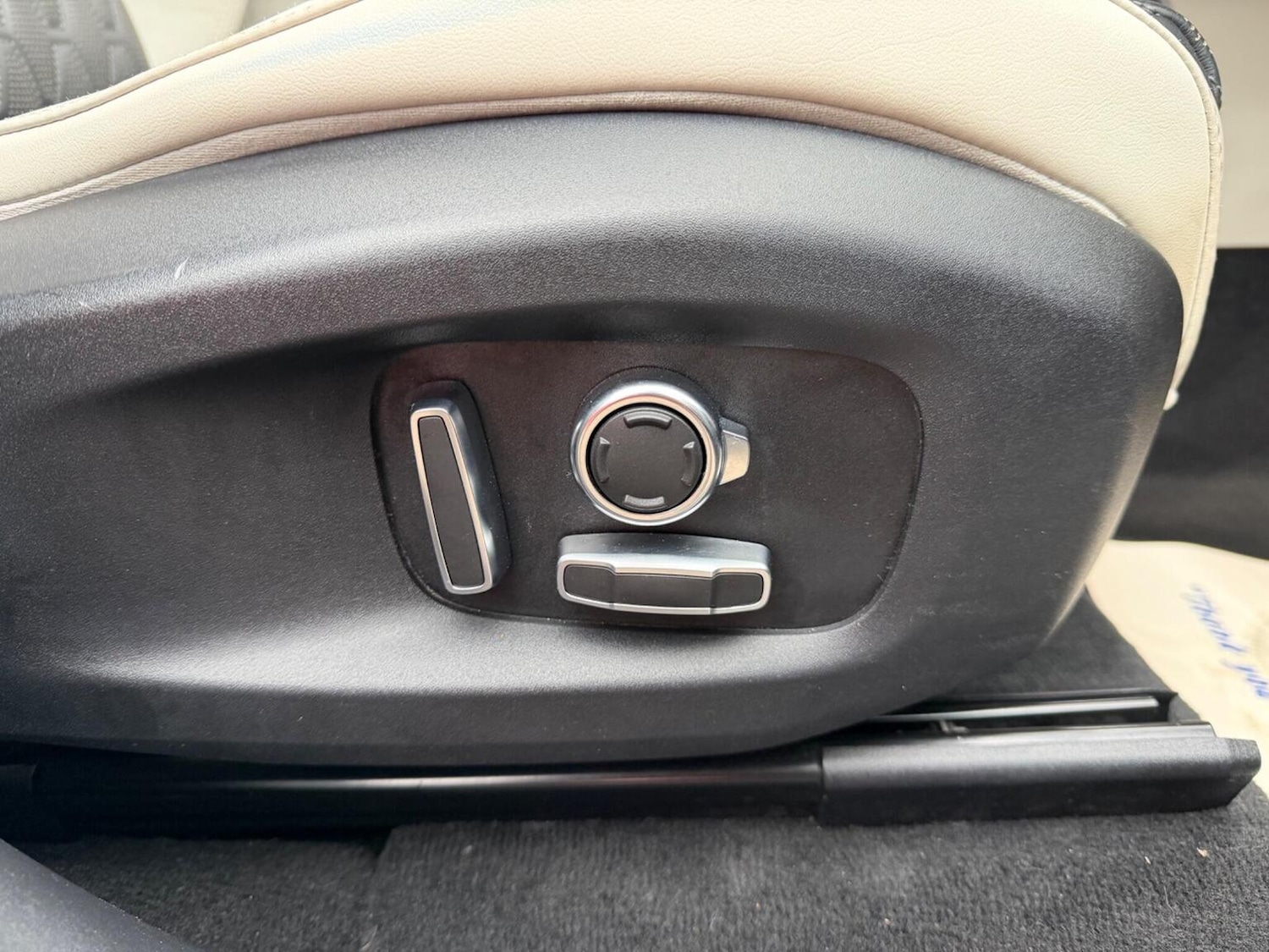 Used Jaguar F-Pace 2019 for sale - 77595471: Photo 13