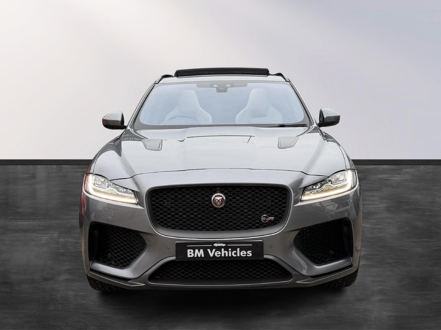 Used Jaguar F-Pace 2019 for sale - 77595471: Photo 2