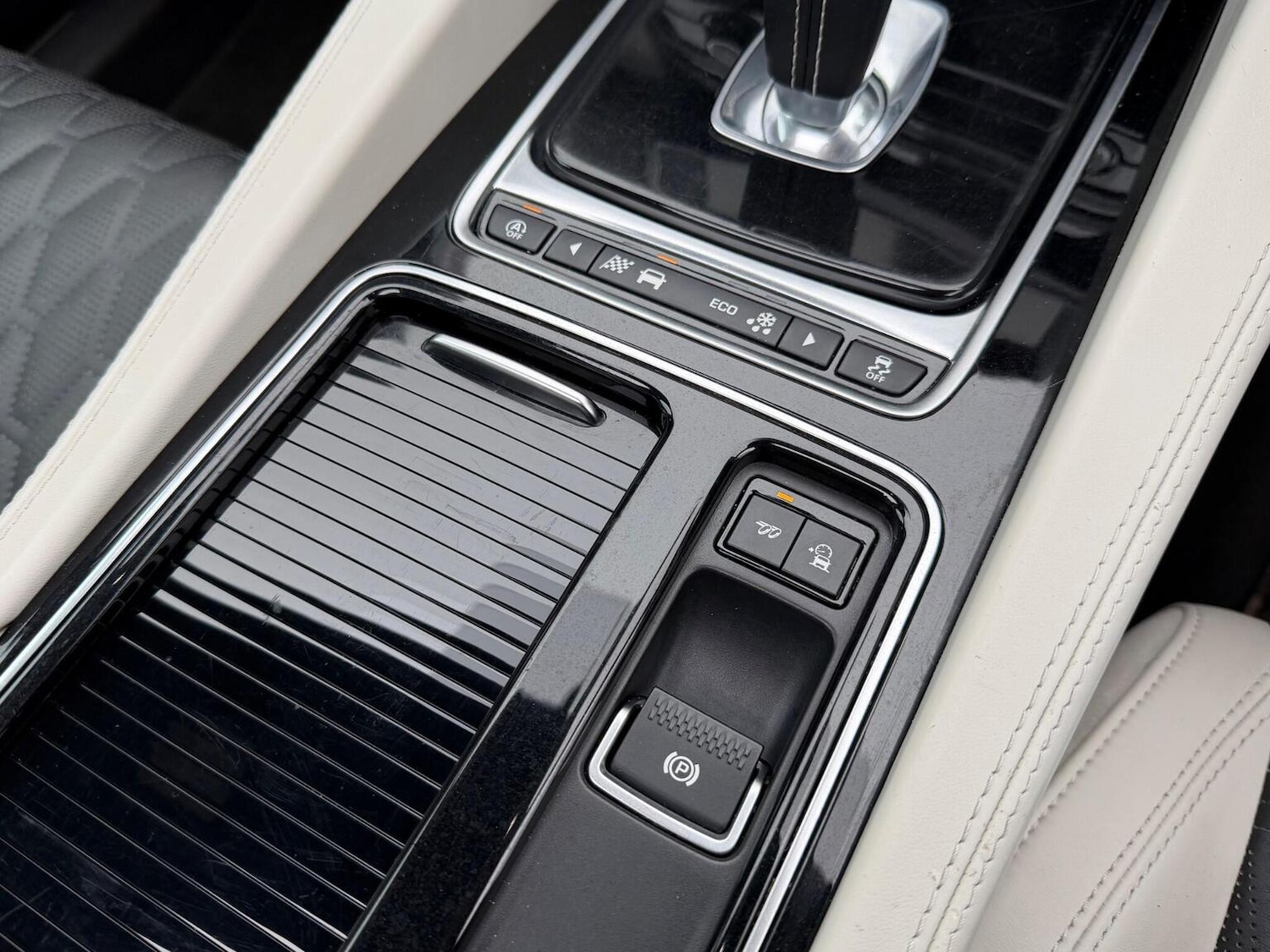 Used Jaguar F-Pace 2019 for sale - 77595471: Photo 32