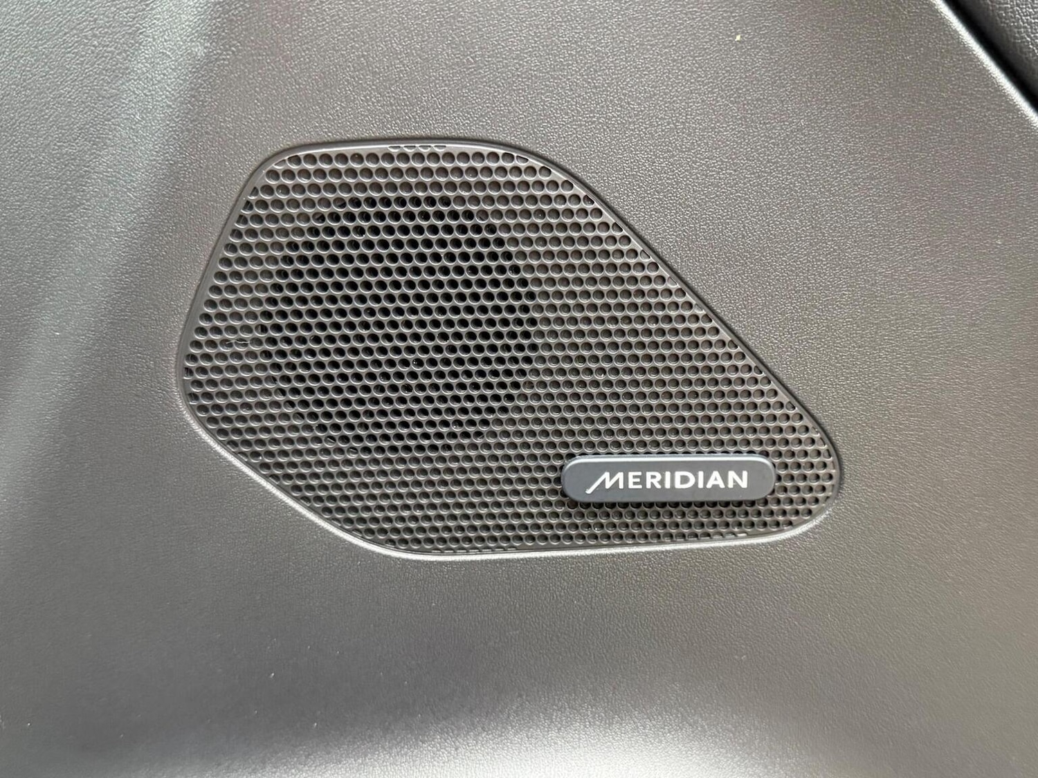 Used Jaguar F-Pace 2019 for sale - 77595471: Photo 36