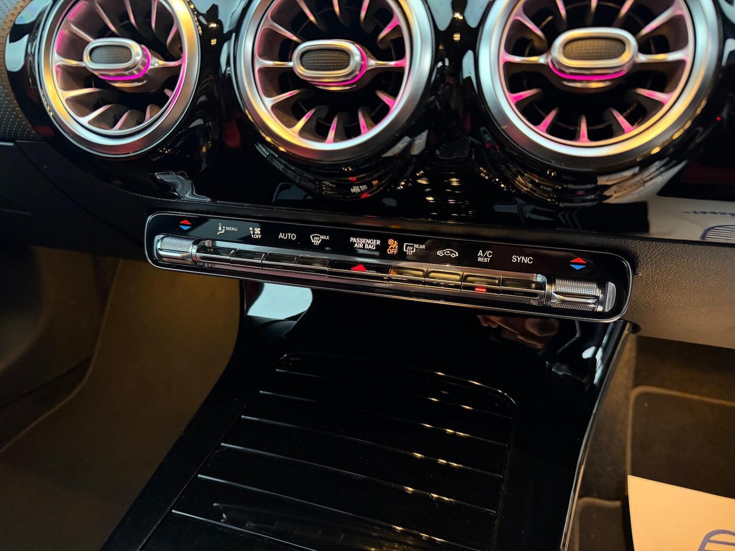 Used Mercedes-Benz CLA 2020 for sale - 76974453: Photo 24