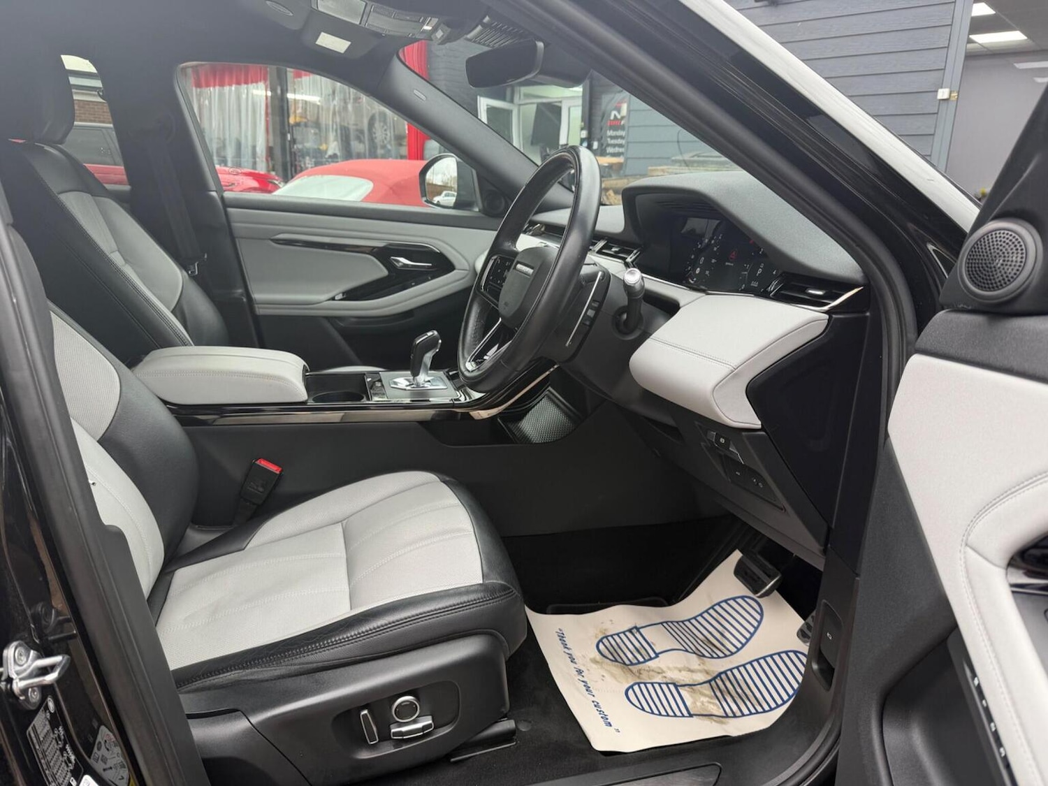 Used Land Rover Range Rover Evoque 2022 for sale - 77997225: Photo 12