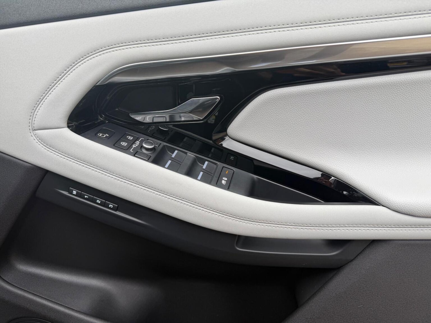 Used Land Rover Range Rover Evoque 2022 for sale - 77997225: Photo 27