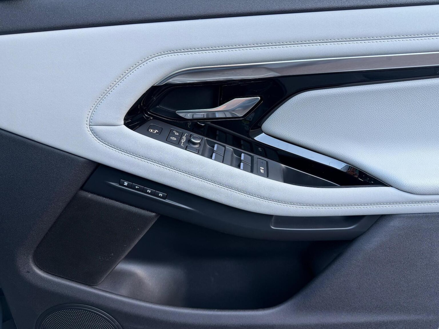 Used Land Rover Range Rover Evoque 2020 for sale - 76670792: Photo 32