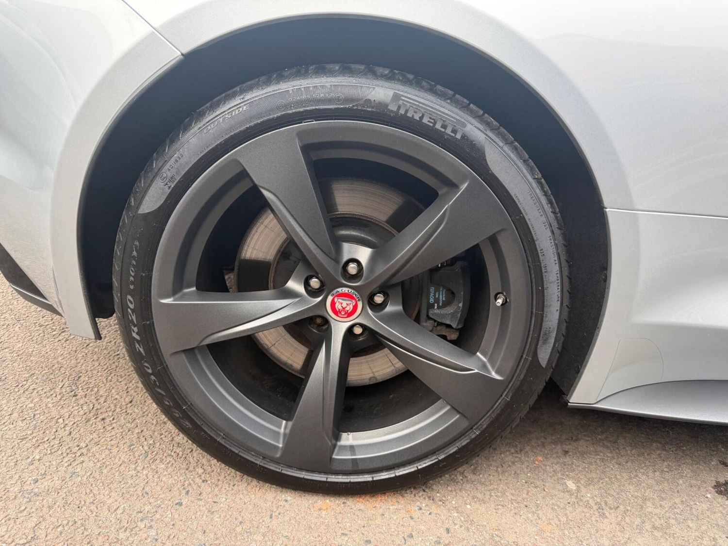 Used Jaguar F-Type 2017 for sale - 77991805: Photo 40