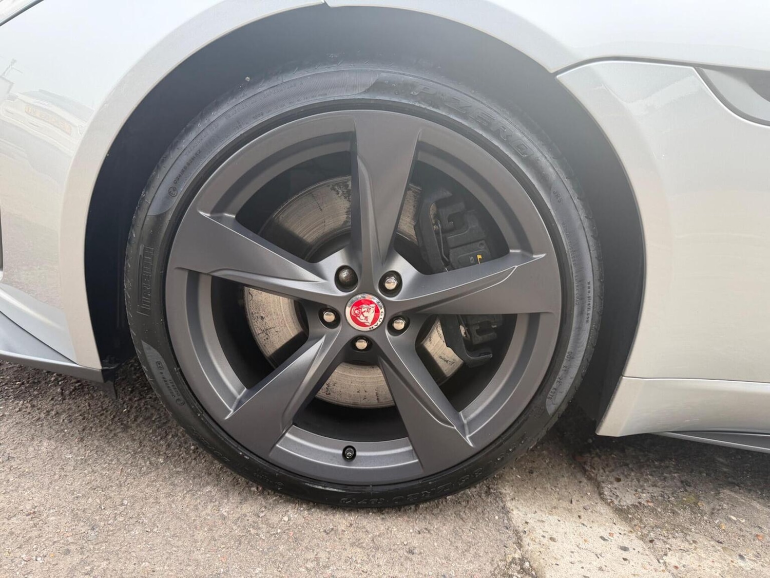 Used Jaguar F-Type 2017 for sale - 77991805: Photo 41