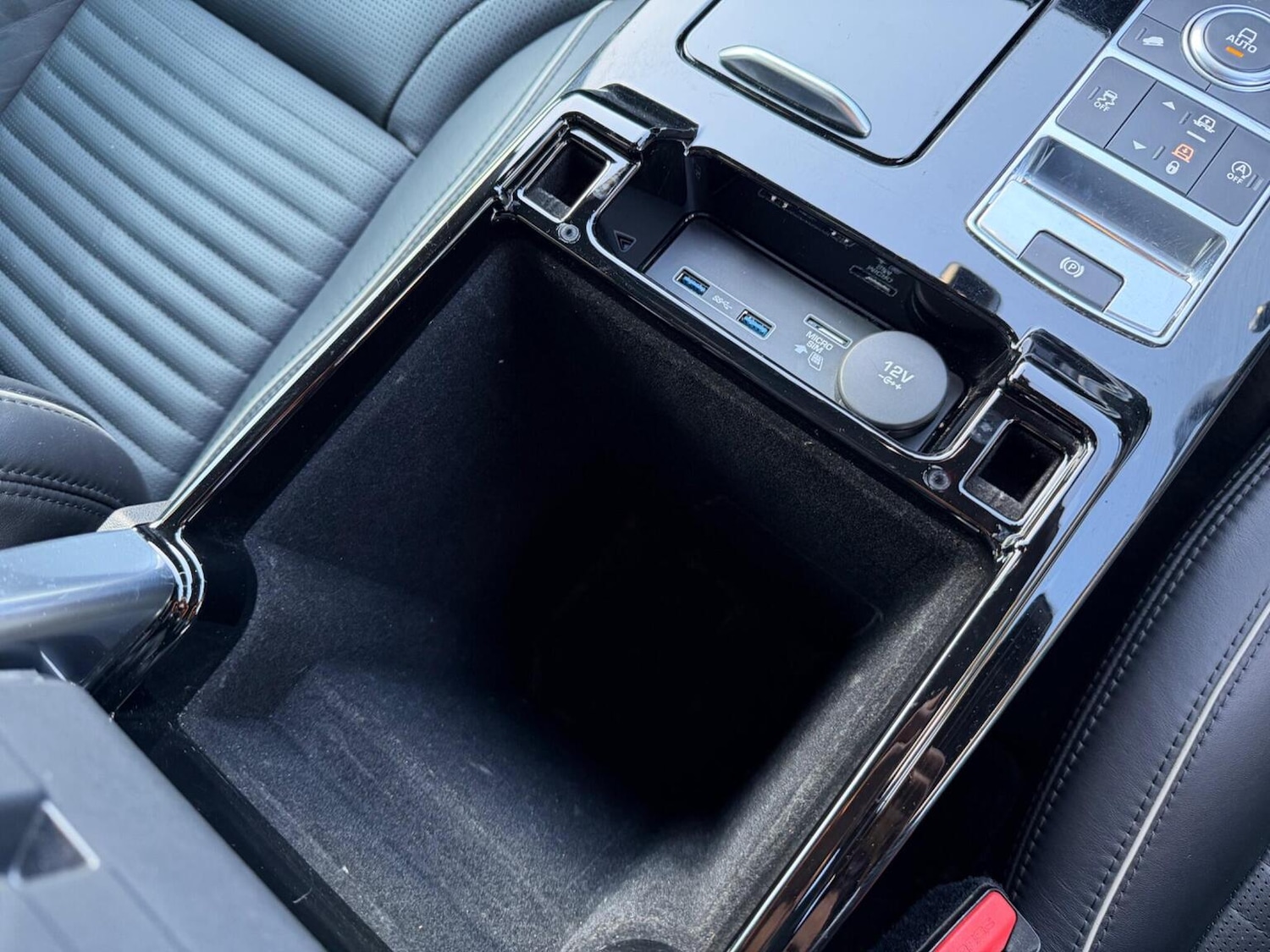 Used Land Rover Discovery 2020 for sale - 77997215: Photo 24