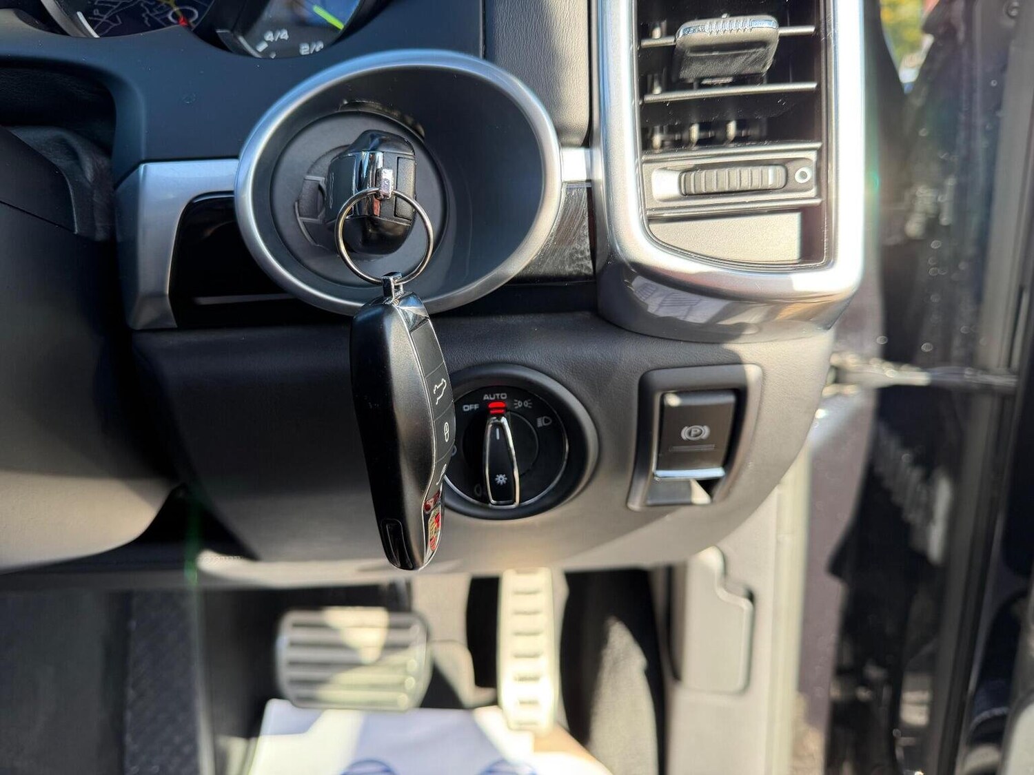 Used Porsche Cayenne 2016 for sale - 77464732: Photo 32