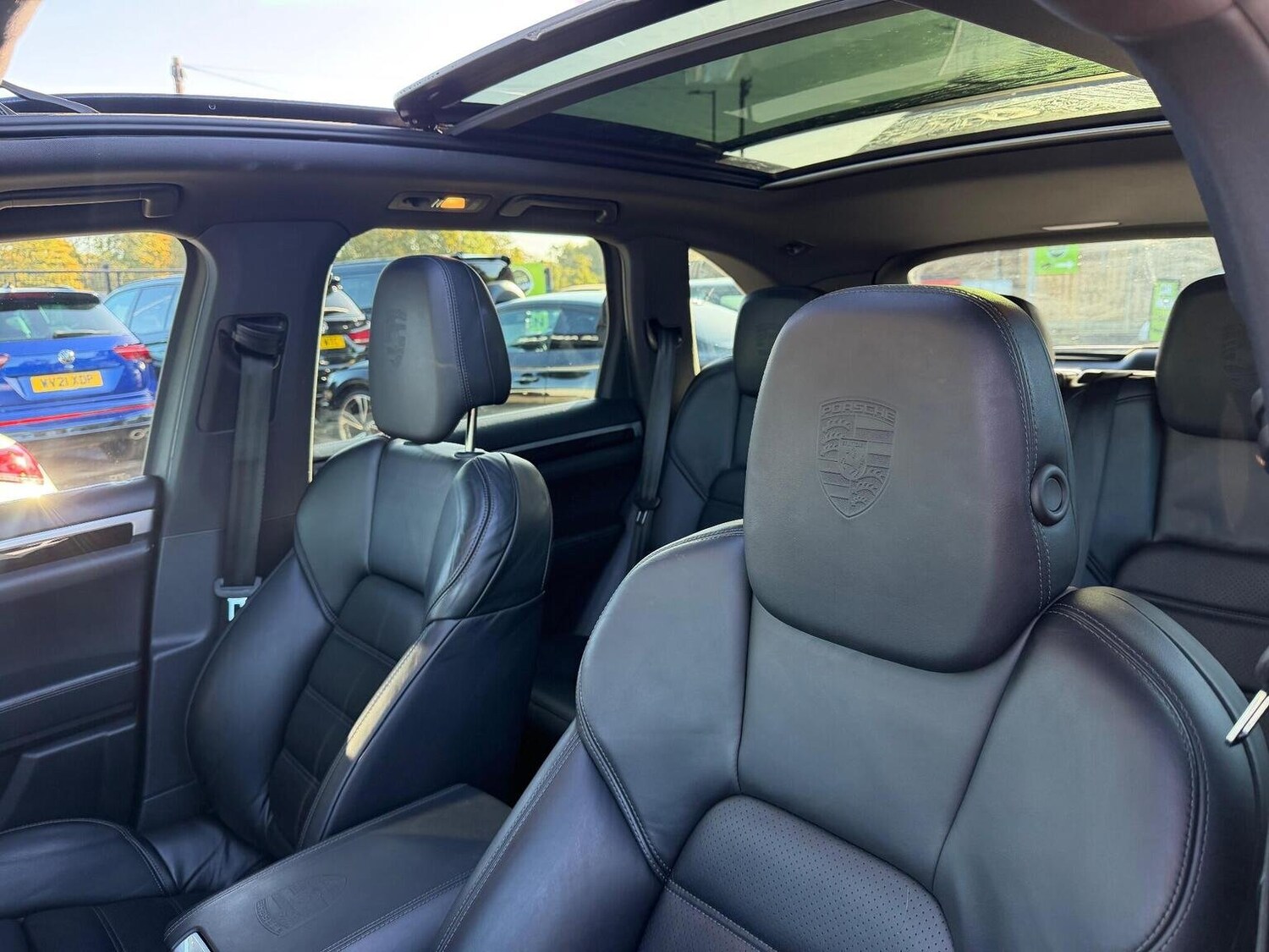 Used Porsche Cayenne 2016 for sale - 77464732: Photo 40