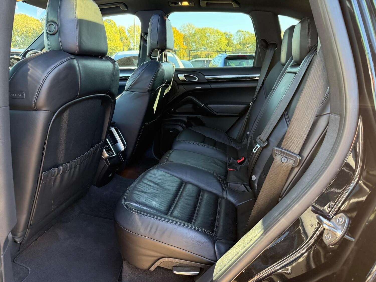 Used Porsche Cayenne 2016 for sale - 77464732: Photo 44