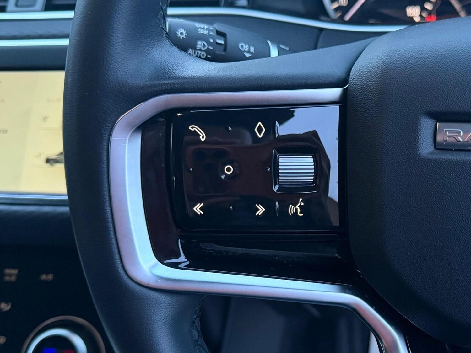 Used Land Rover Range Rover Evoque 2022 for sale - 77997235: Photo 16