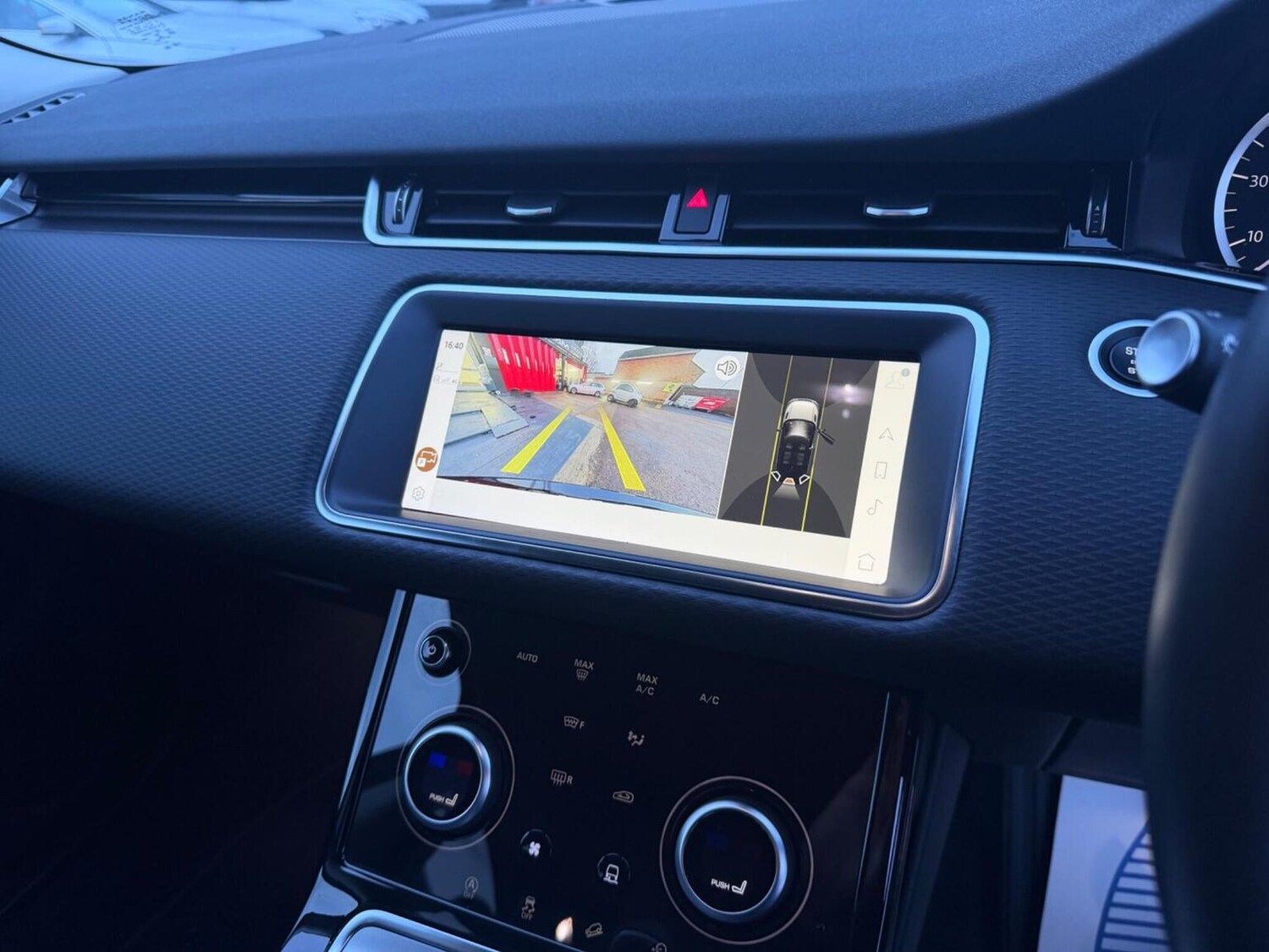 Used Land Rover Range Rover Evoque 2022 for sale - 77997235: Photo 21