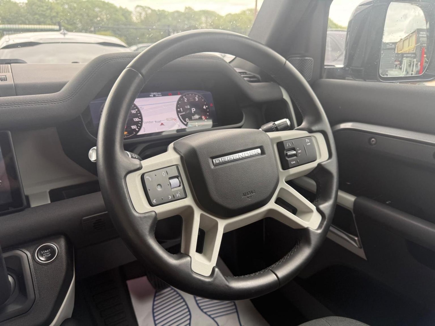 Used Land Rover Defender 110 2020 for sale - 76793631: Photo 18