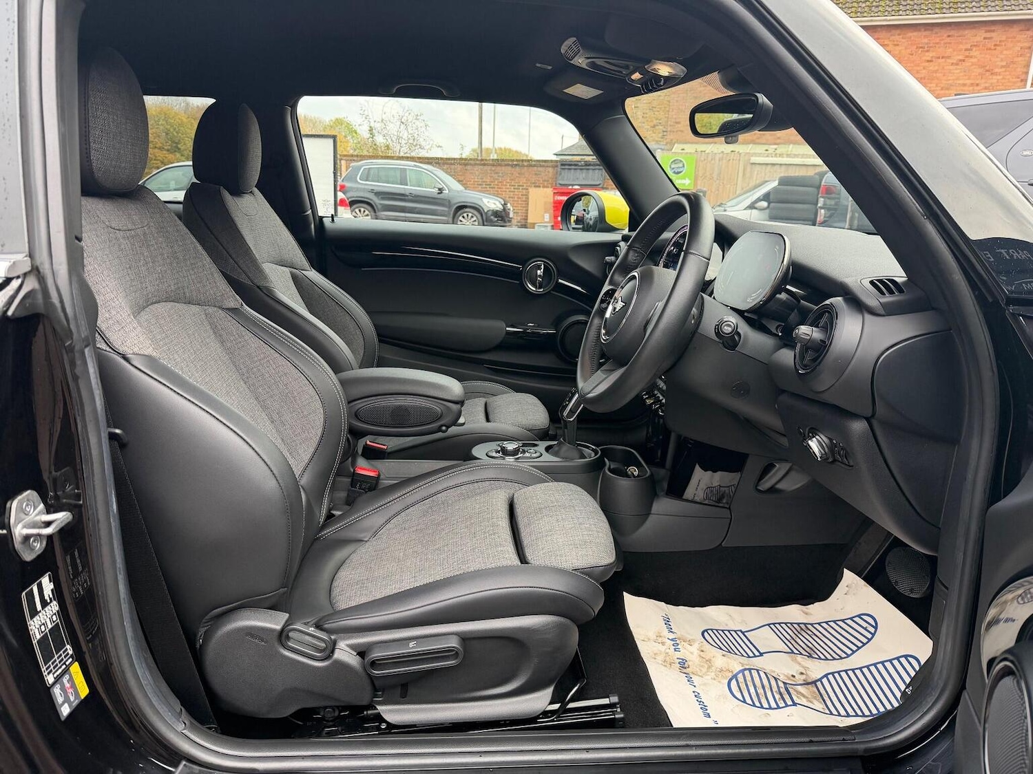 Used MINI Hatch 2021 for sale - 76670858: Photo 12