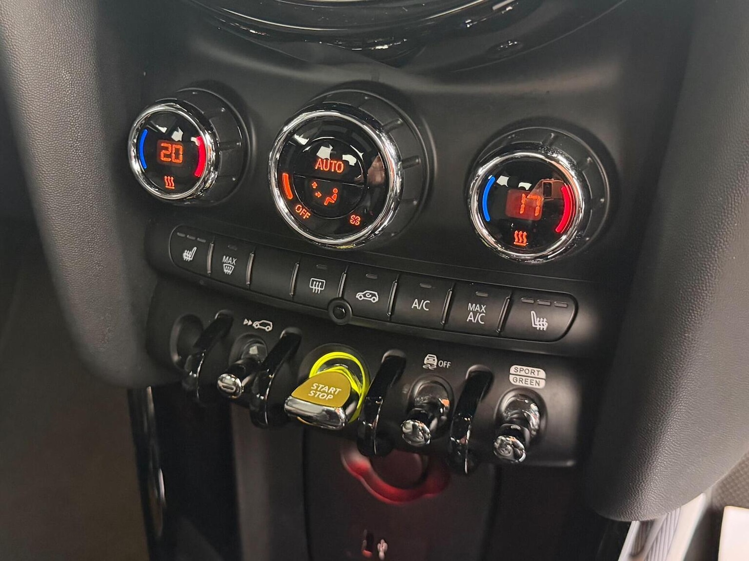 Used MINI Hatch 2021 for sale - 76670858: Photo 28