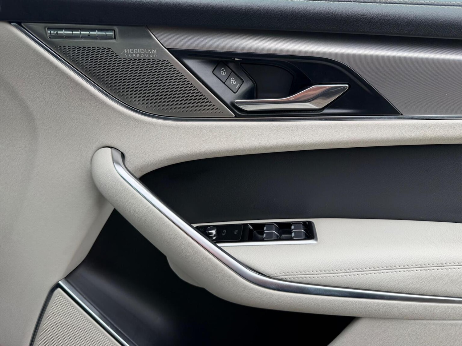 Used Jaguar F-Pace 2021 for sale - 78045634: Photo 30