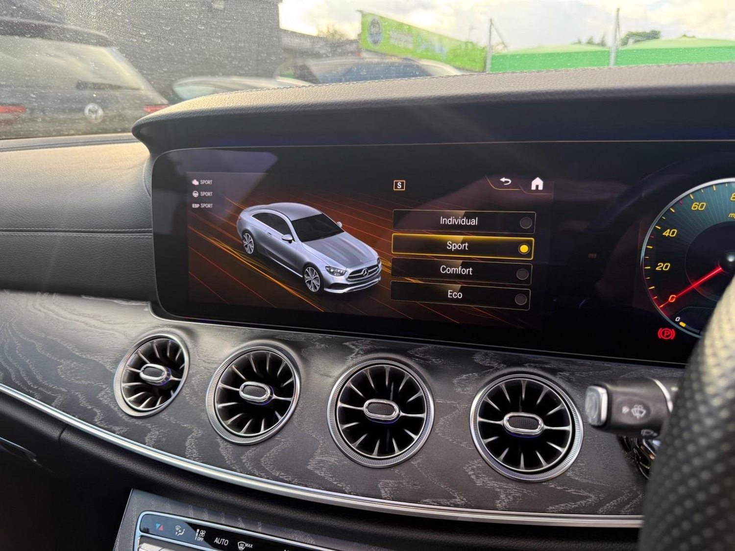 Used Mercedes-Benz E Class 2021 for sale - 76712940: Photo 28