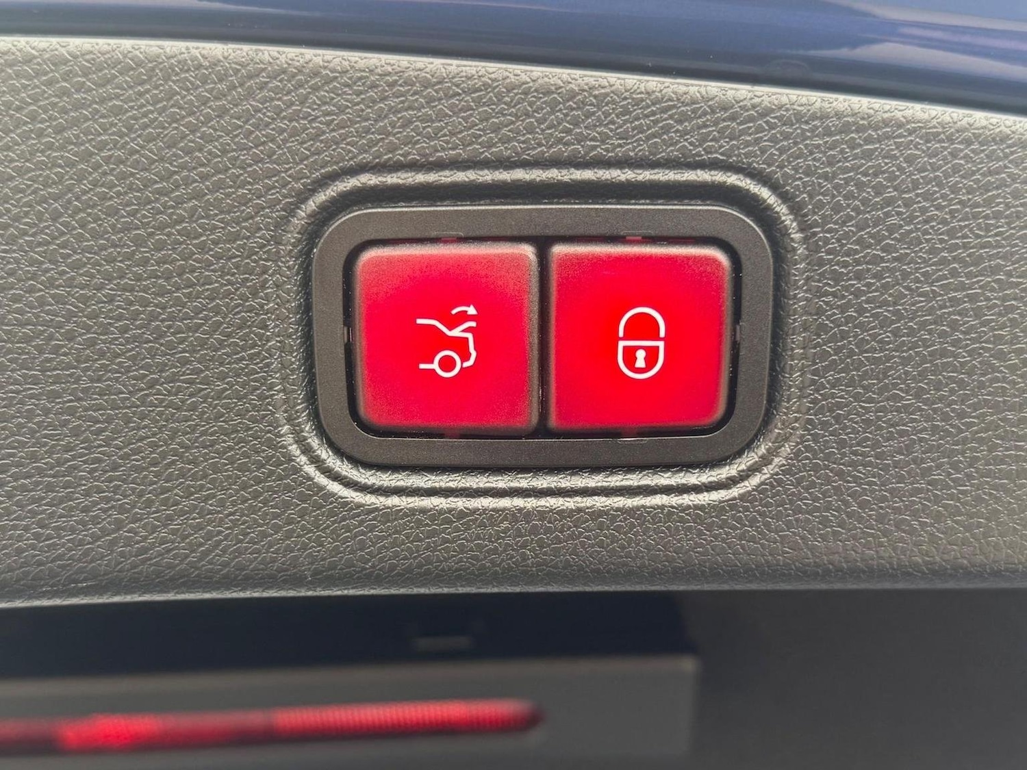 Used Mercedes-Benz E Class 2021 for sale - 76712940: Photo 44