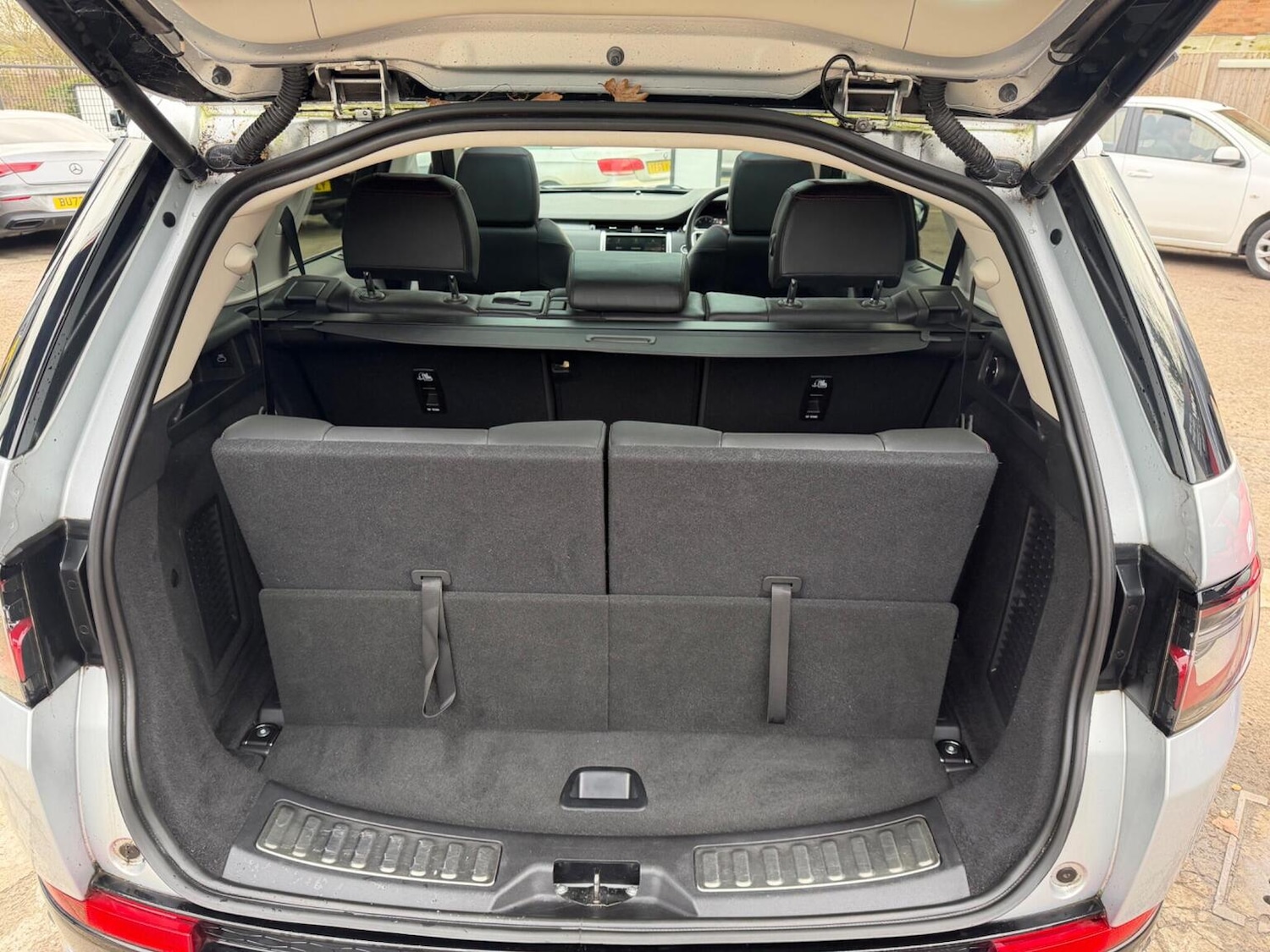 Used Land Rover Discovery Sport 2022 for sale - 77590075: Photo 35