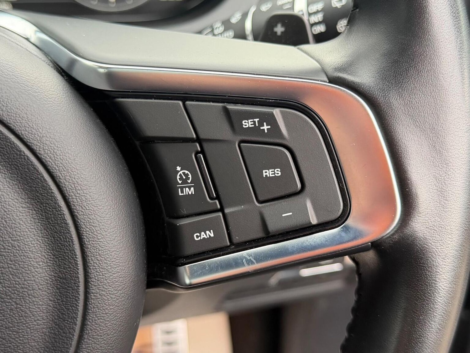 Used Jaguar E-Pace 2019 for sale - 77483637: Photo 18