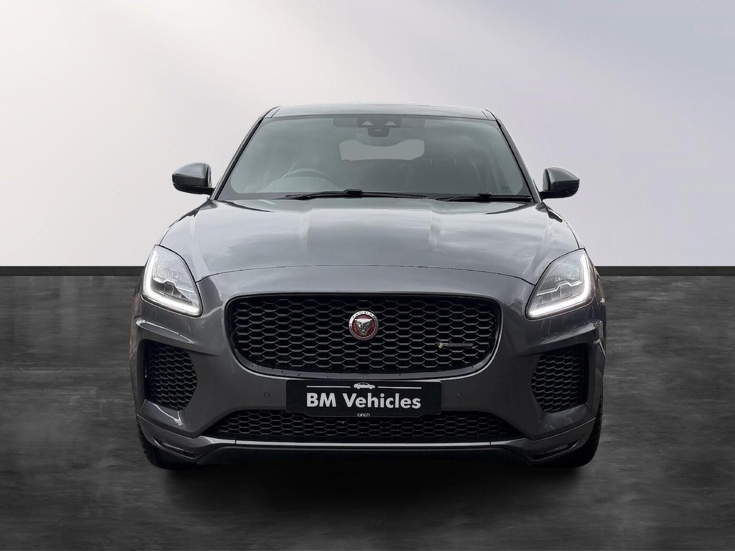 Used Jaguar E-Pace 2019 for sale - 77483637: Photo 2