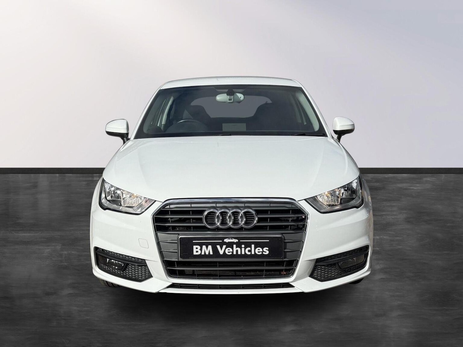 Used Audi A1 2015 for sale - 76670842: Photo 2