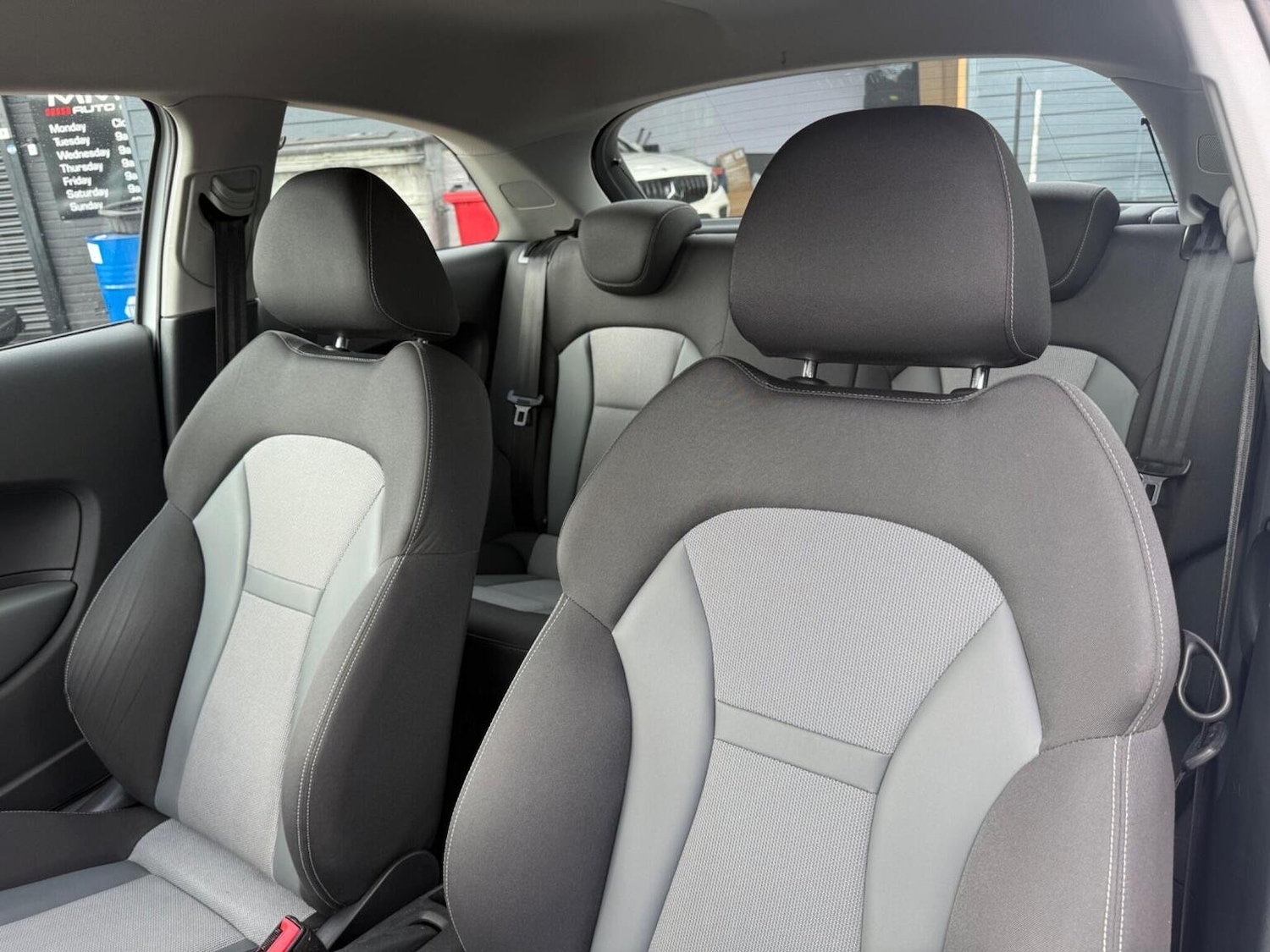 Used Audi A1 2015 for sale - 76670842: Photo 29