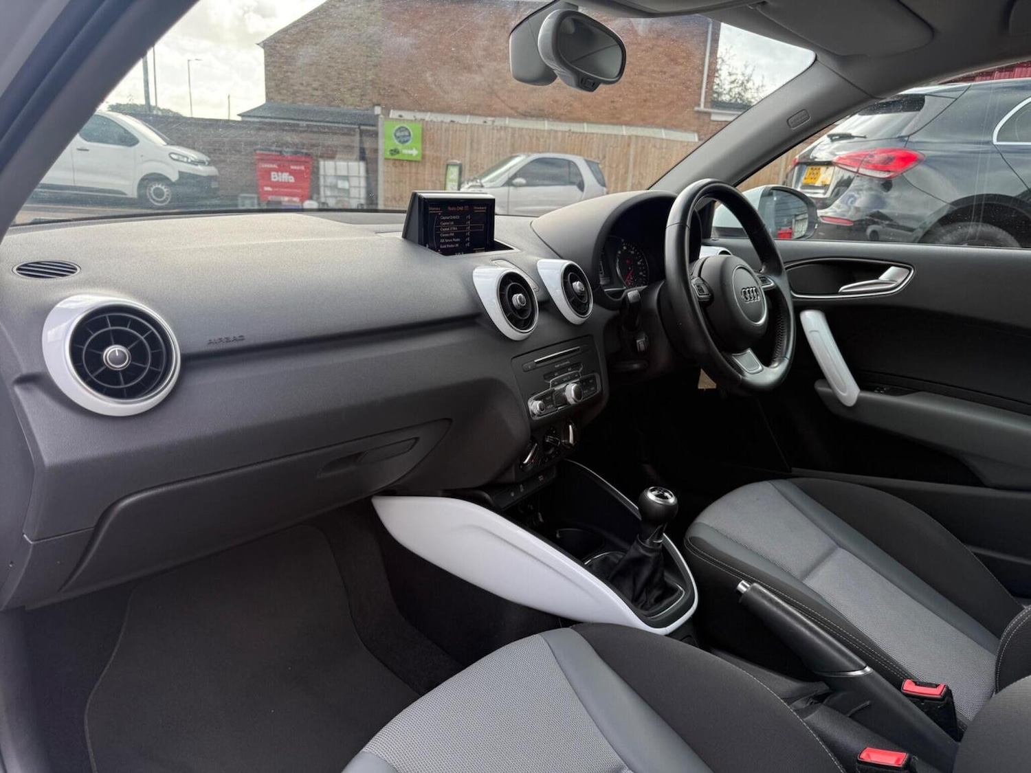 Used Audi A1 2015 for sale - 76670842: Photo 30