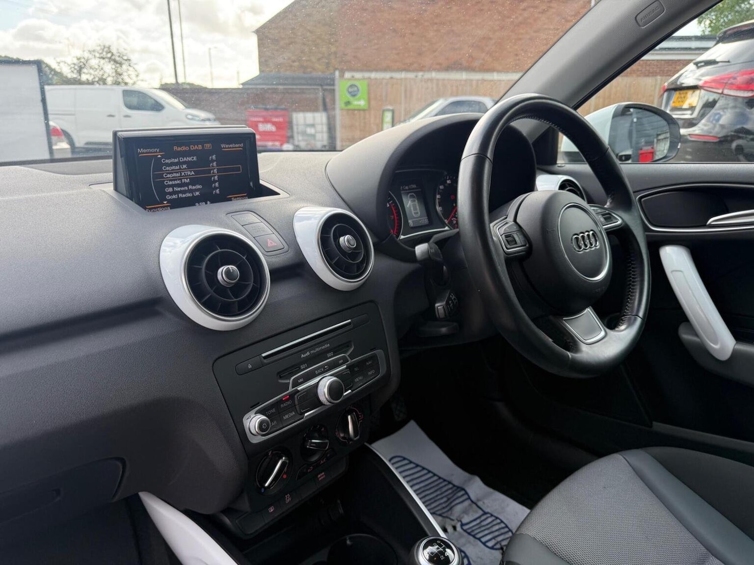 Used Audi A1 2015 for sale - 76670842: Photo 31