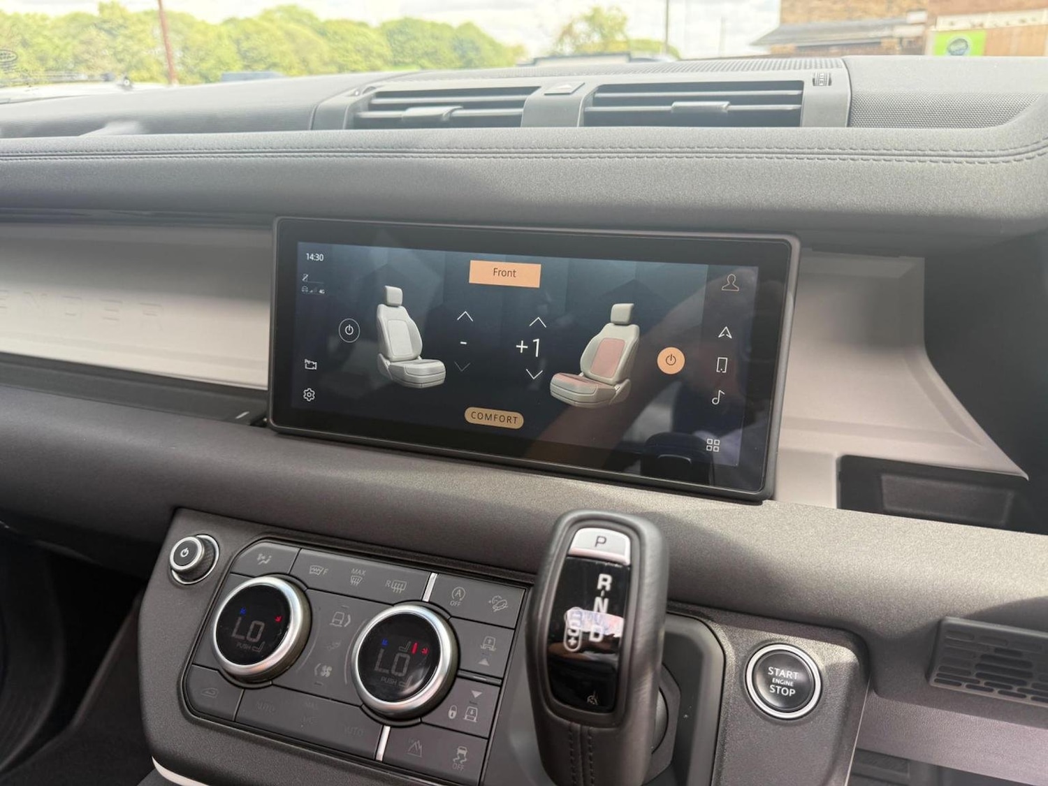 Used Land Rover Defender 2020 for sale - 76670854: Photo 27