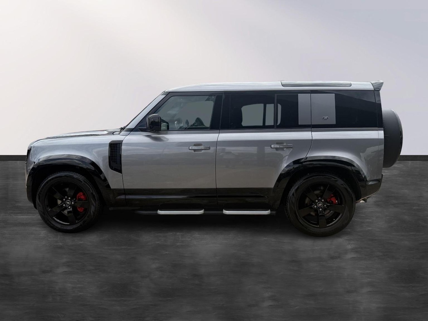 Used Land Rover Defender 2020 for sale - 76670854: Photo 4