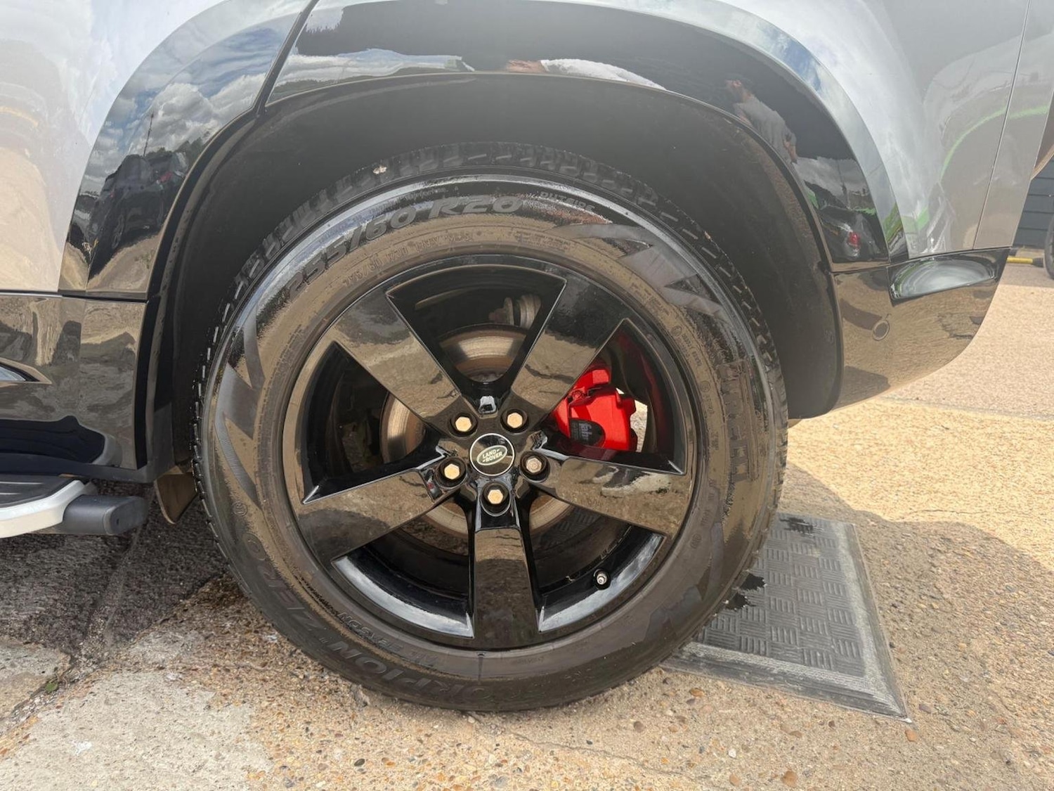 Used Land Rover Defender 2020 for sale - 76670854: Photo 43