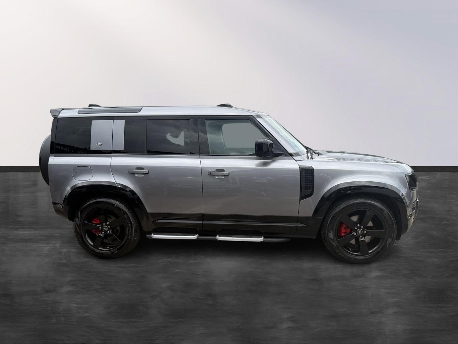 Used Land Rover Defender 2020 for sale - 76670854: Photo 9