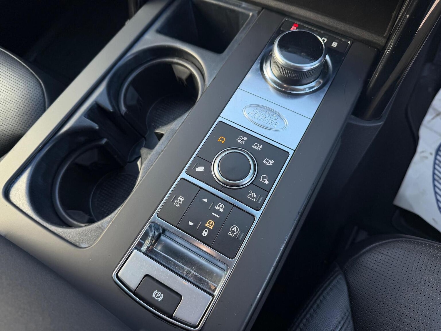 Used Land Rover Discovery 2018 for sale - 76799267: Photo 27