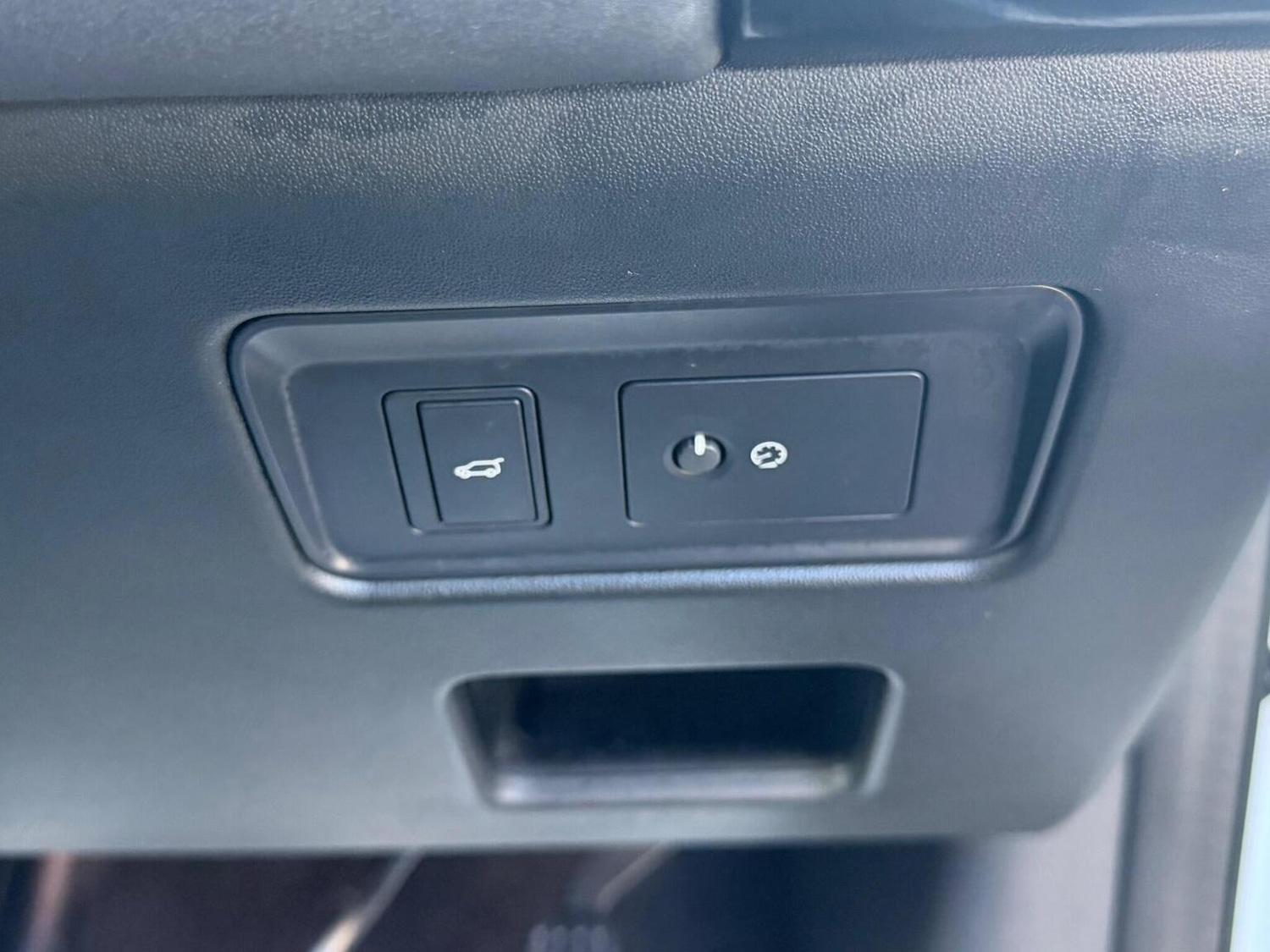 Used Land Rover Discovery 2018 for sale - 76799267: Photo 29